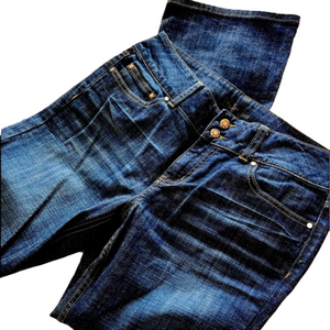 LONDON JEAN Low Rise Flare Leg Medium Wash Great Condition Size 10